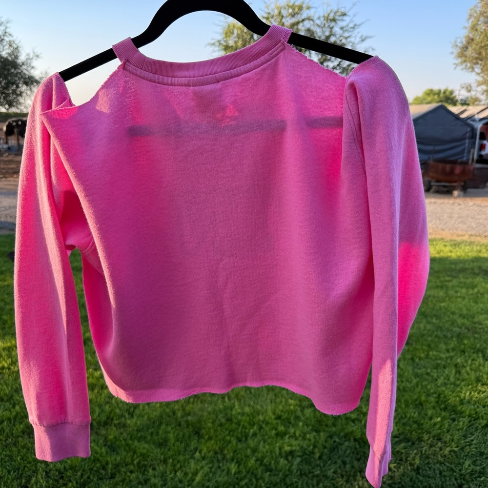 PINK - Picture 5 of 9